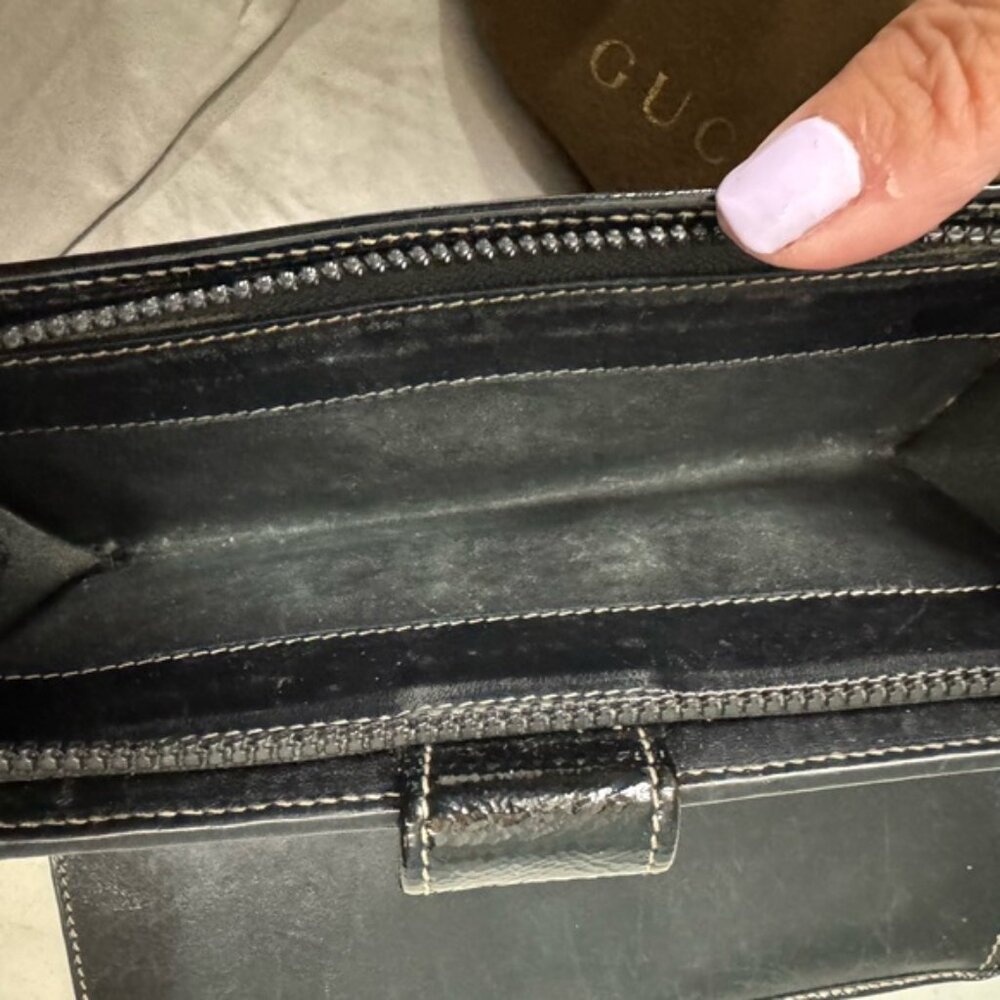 Gucci GG Patent Leather Zip Around Wallet - Picture 8 of 8